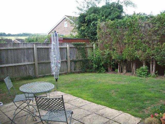 2 bedroom semi detached bungalow to rent