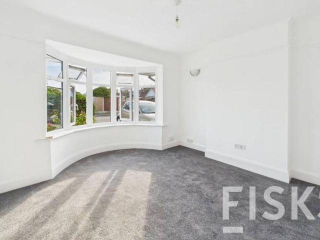 2 bedroom semi detached bungalow to rent