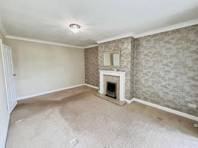 2 bedroom semi detached bungalow to rent