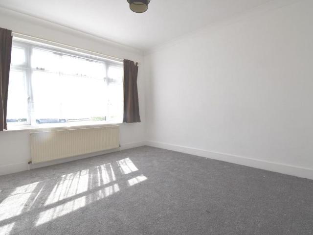 2 bedroom semi detached bungalow to rent