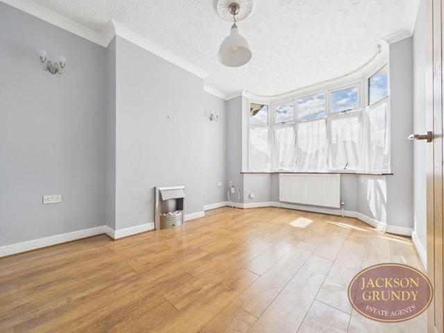 2 bedroom semi detached bungalow to rent