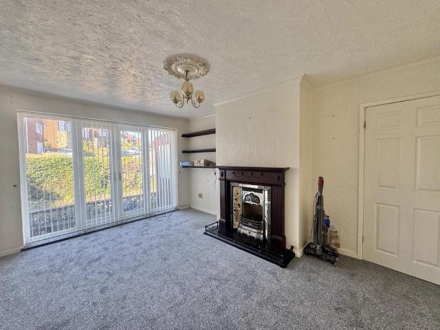 2 bedroom semi detached bungalow to rent