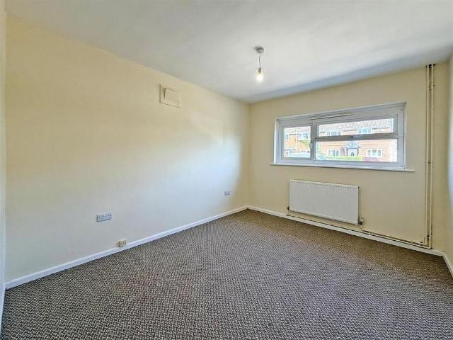 2 bedroom semi detached bungalow to rent
