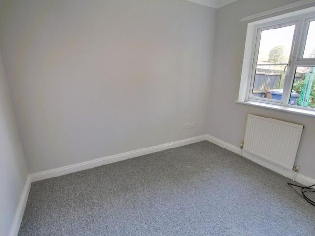 2 bedroom semi detached bungalow to rent