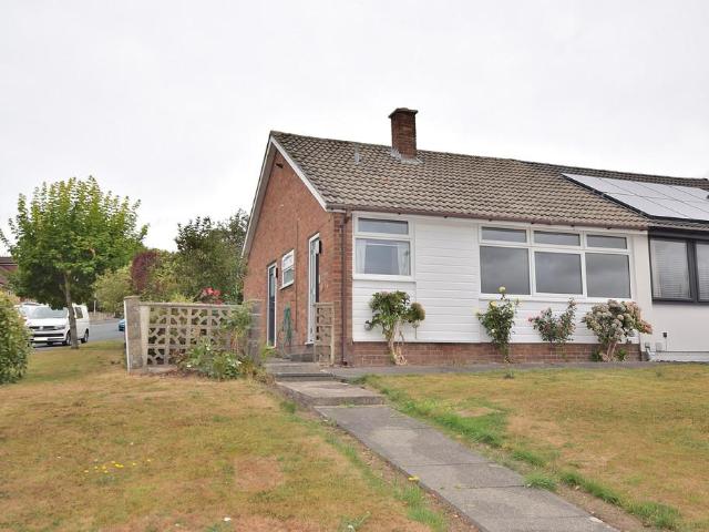 2 bedroom semi detached bungalow to rent