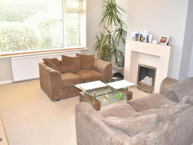 2 bedroom semi detached bungalow to rent