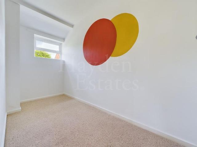 2 bedroom semi detached bungalow to rent