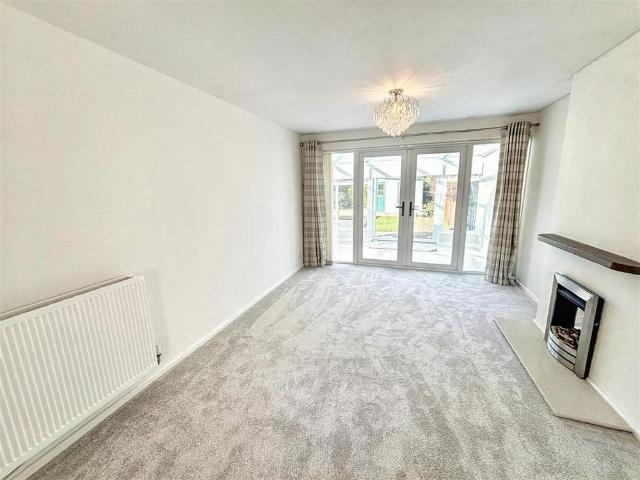 2 bedroom semi detached bungalow to rent