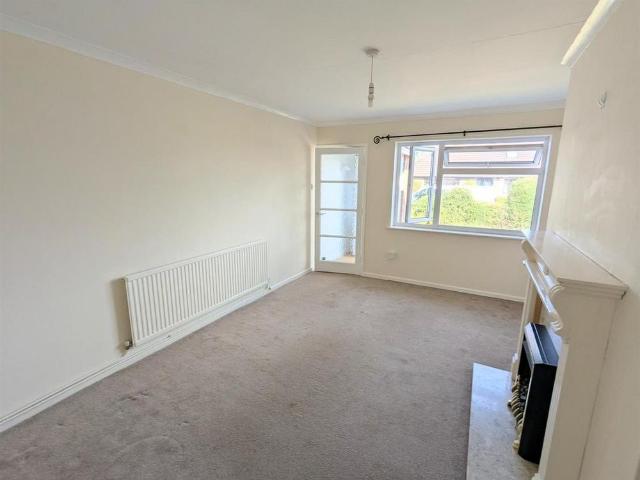 2 bedroom semi detached bungalow to rent