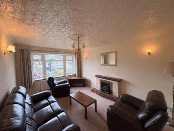 2 bedroom semi detached bungalow to rent