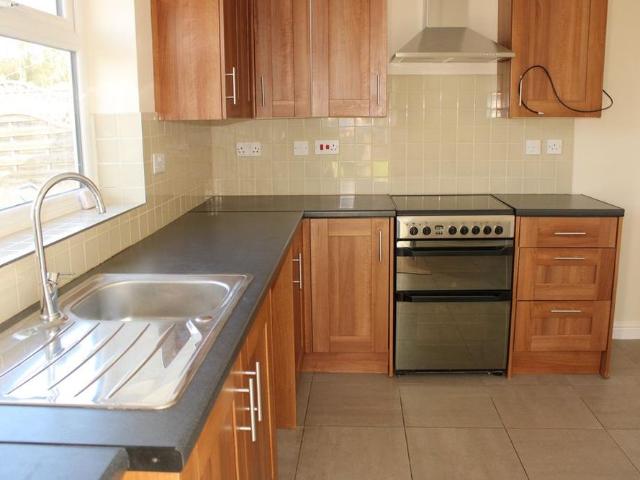 2 bedroom semi detached bungalow to rent