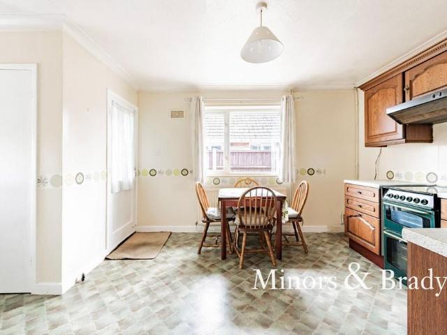 2 bedroom semi detached bungalow to rent