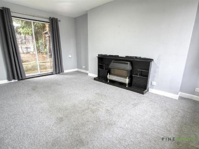 2 bedroom semi detached bungalow to rent