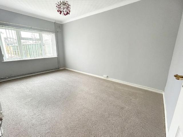 2 bedroom semi detached bungalow to rent