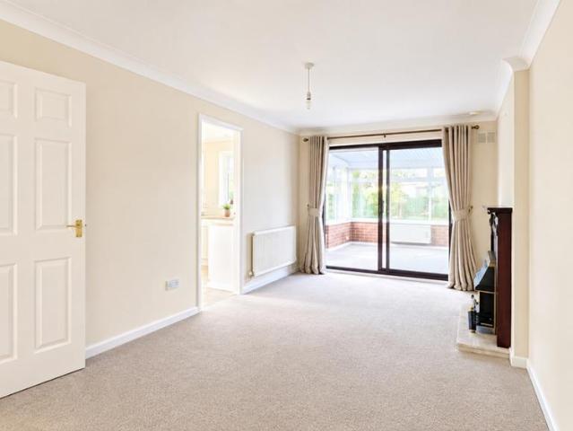 2 bedroom semi detached bungalow to rent