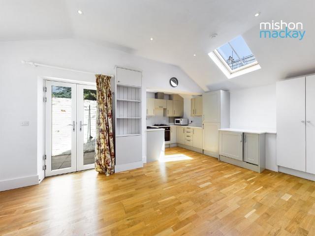 2 bedroom semi detached bungalow to rent