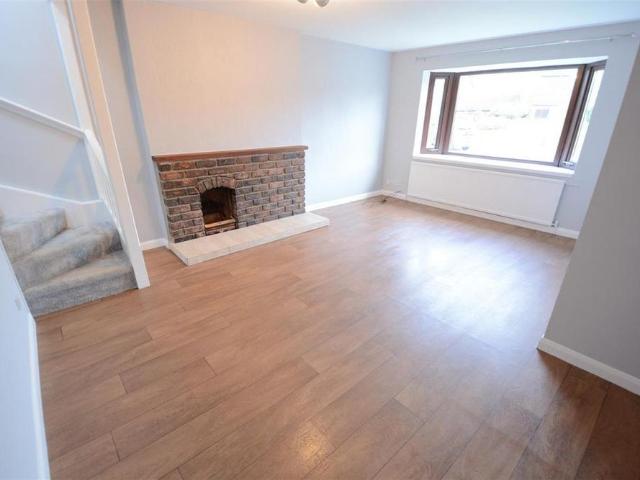 2 bedroom semi detached bungalow to rent