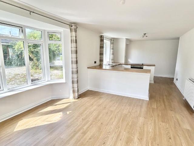 2 bedroom semi detached bungalow to rent