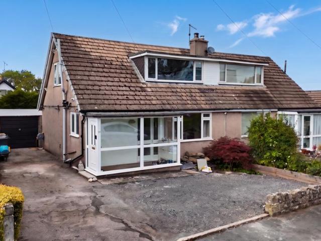 2 bedroom semi detached bungalow for sale