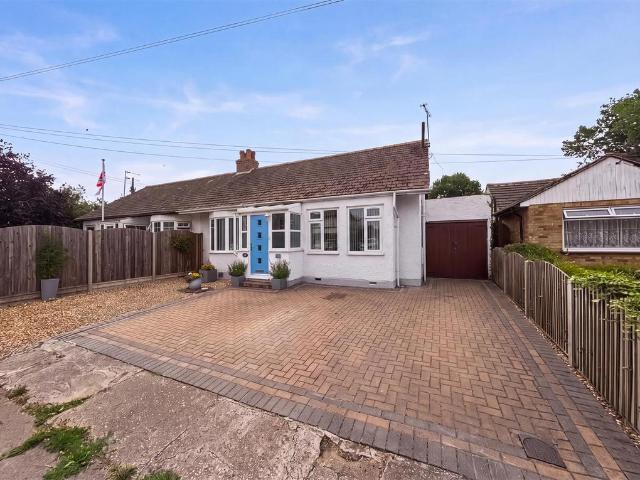 2 bedroom semi detached bungalow for sale