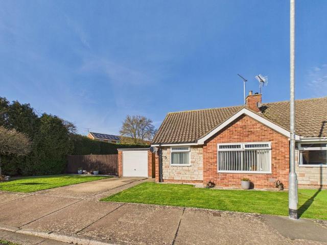2 bedroom semi detached bungalow for sale