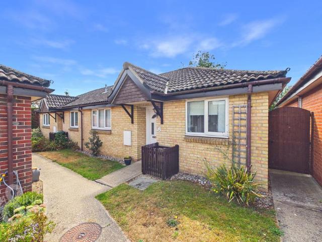 2 bedroom semi detached bungalow for sale