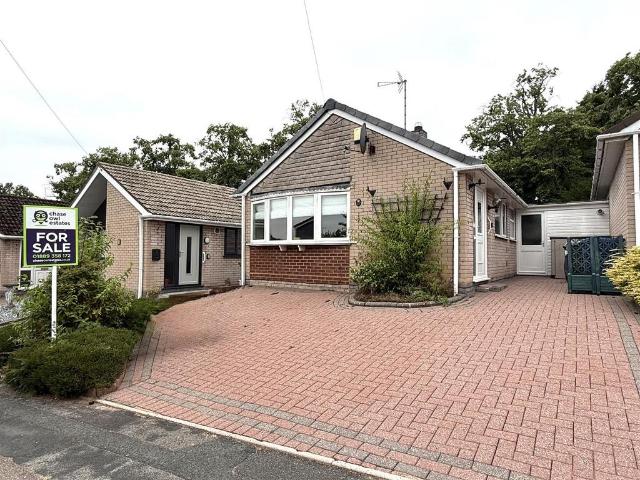 2 bedroom semi detached bungalow for sale