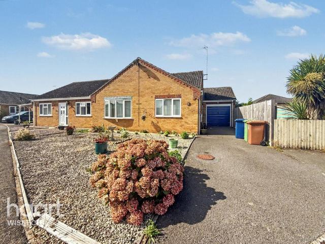 2 bedroom semi detached bungalow for sale