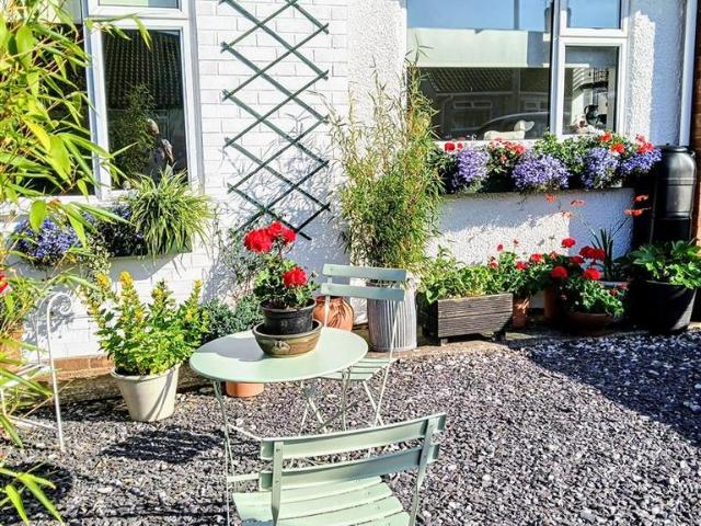 2 bedroom semi detached bungalow for sale