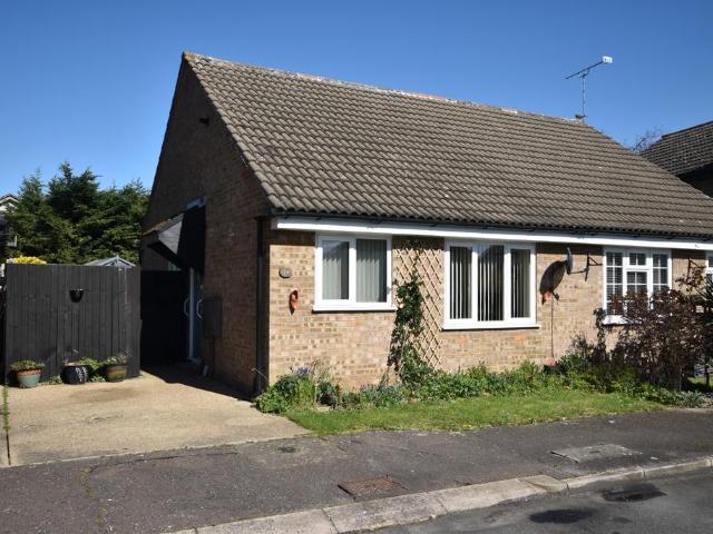 2 bedroom semi detached bungalow for sale