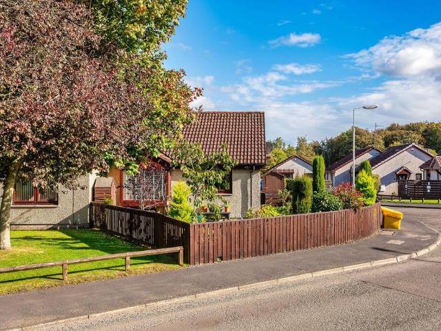 2 bedroom semi detached bungalow for sale