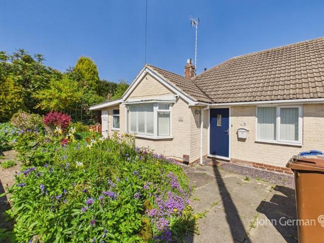 2 bedroom semi detached bungalow for sale