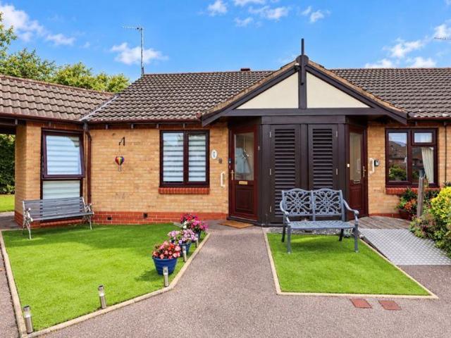 2 bedroom semi detached bungalow for sale