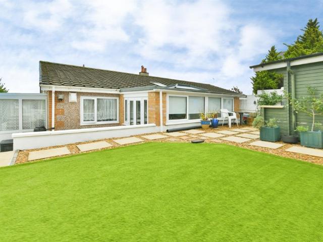 2 bedroom semi detached bungalow for sale