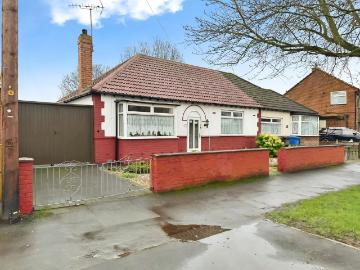 2 bedroom semi detached bungalow for sale