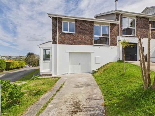 2 bedroom semi detached bungalow for sale