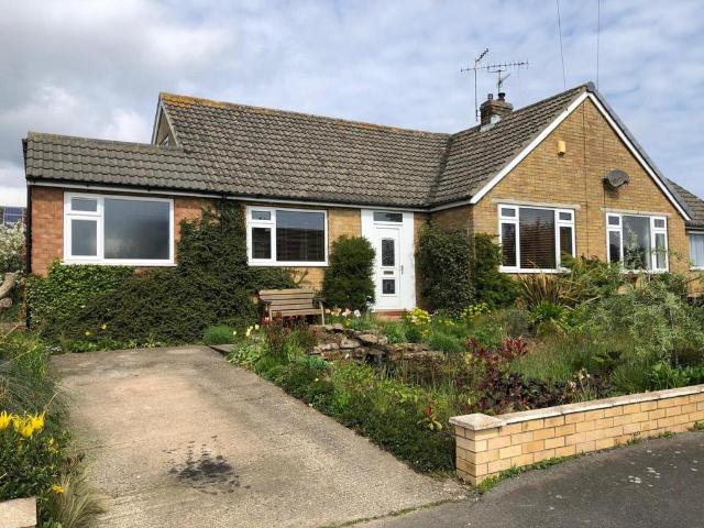 2 bedroom semi detached bungalow for sale