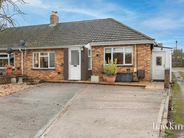 2 bedroom semi detached bungalow for sale