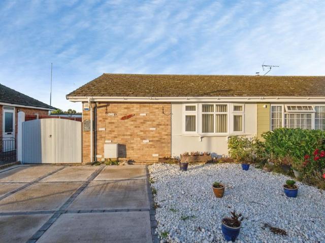 2 bedroom semi detached bungalow for sale