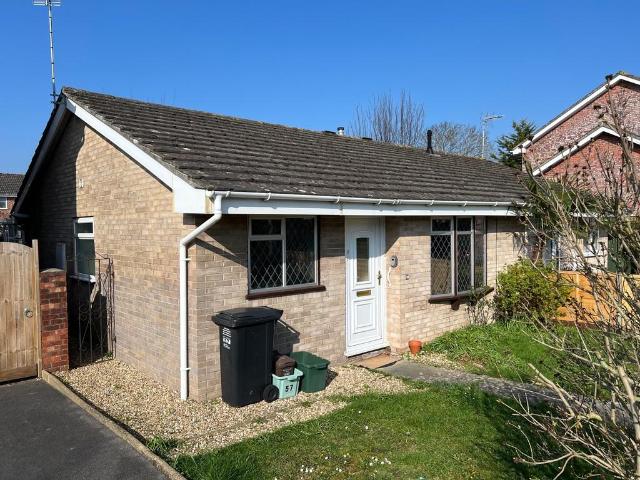 2 bedroom semi detached bungalow for sale