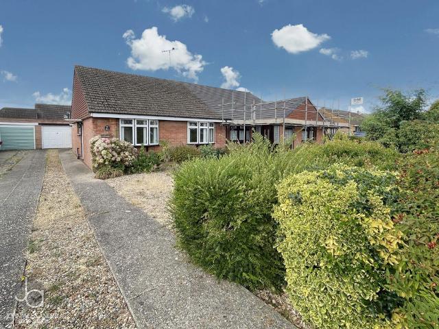 2 bedroom semi detached bungalow for sale