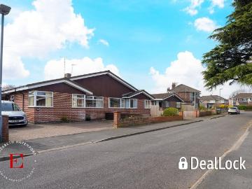 2 bedroom semi detached bungalow for sale