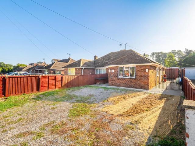 2 bedroom semi detached bungalow for sale