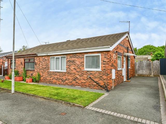 2 bedroom semi detached bungalow for sale