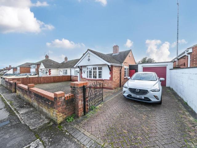 2 bedroom bungalow for sale