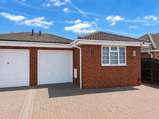 2 bedroom semi detached bungalow for sale