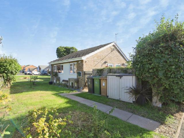 2 bedroom semi detached bungalow for sale