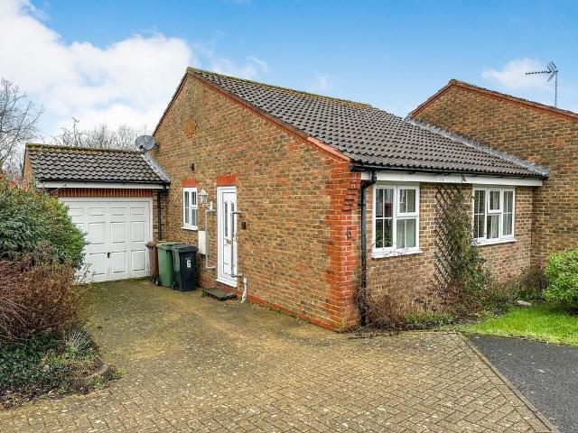 2 bedroom semi detached bungalow for sale