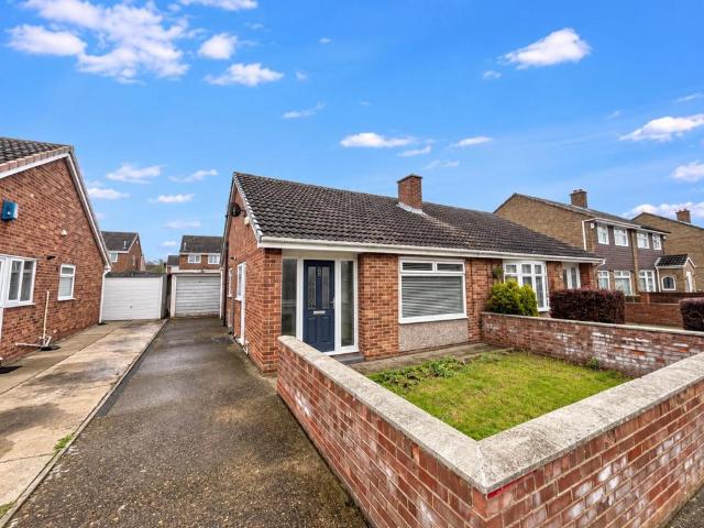 2 bedroom semi detached bungalow for sale