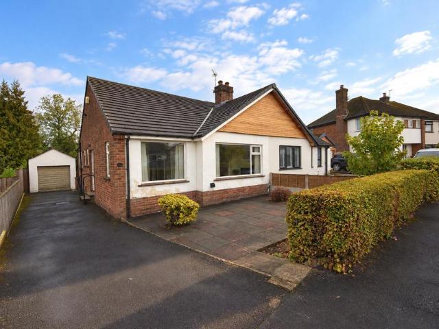 2 bedroom semi detached bungalow for sale